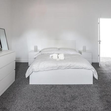 Spacious 4 Bed House In Birmingham, Suitable For Contractors Eksteriør bilde